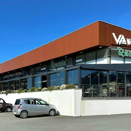 West Park, Near Merit Casino * キレニア