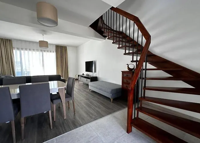 ヴィラ West Park, Near Merit Casino *