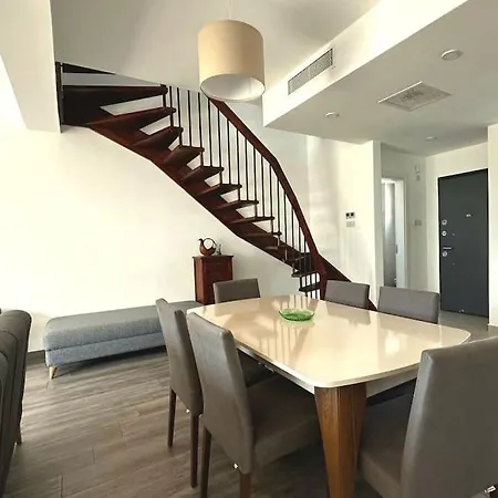 וילה West Park, Near Merit Casino קיירניה