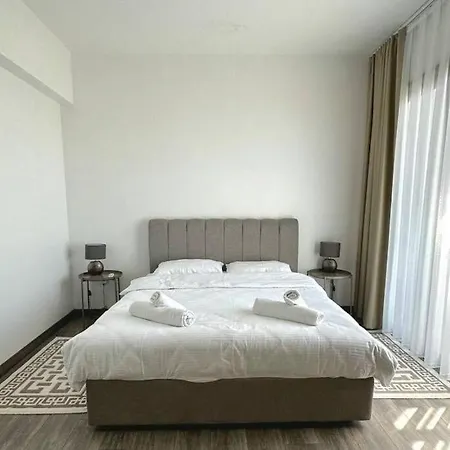 וילה West Park, Near Merit Casino קיירניה